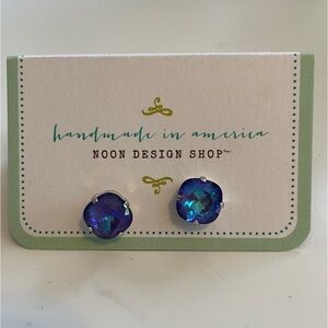 Noon Design Shop blue/purple small dazzling stud earrings